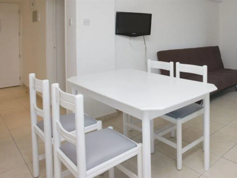 Trizas Apartments Protaras